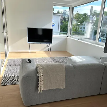 Lakefront Lux Modern Living * 취리히